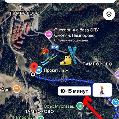 гранд ризорт с камином и видом на лес
