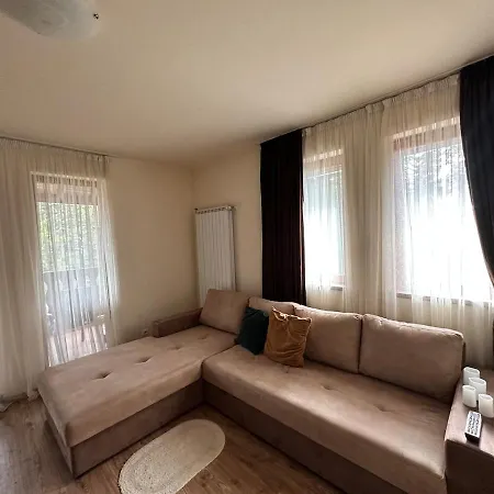 Apartment гранд ризорт с камином и видом на лес *