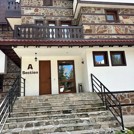 гранд ризорт с камином и видом на лес Apartment Pamporovo