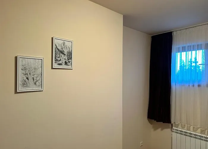 гранд ризорт с камином и видом на лес Apartmán